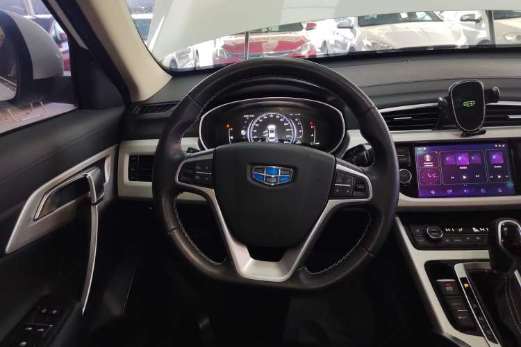 Used Geely Auto Emgrand X7 Sport 2018 1.8TD Automatic Two-Wheel Drive Smart Connect 4G Internet Edition
