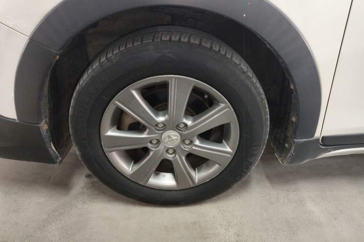 Used Toyota Verso 2015 180E CVT Crossover Edition
