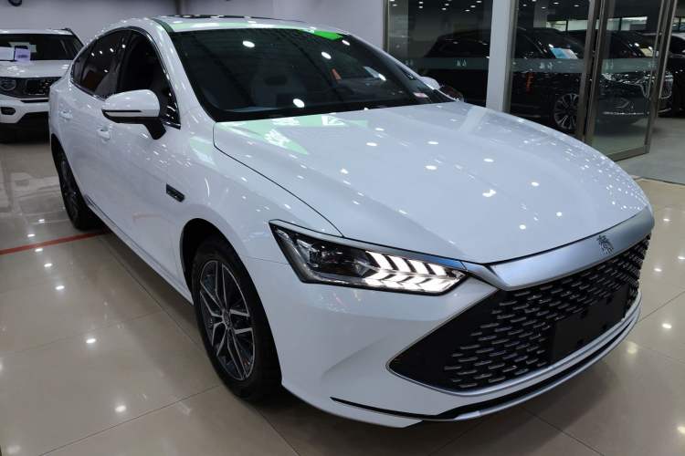 Used BYD Qin PLUS 2023 Champion Edition DM-i 120KM Beyond Model
