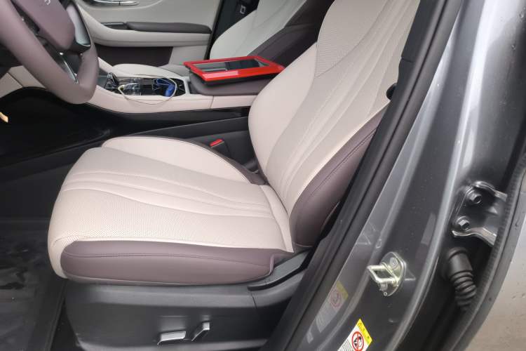 Used BYD Song PLUS New Energy 2025 DM-i Intelligent Driving 160KM Flagship Model
