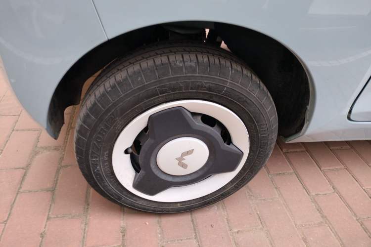 Used Wuling Hongguang MINIEV 2022 Easy Version Lithium Iron Phosphate
