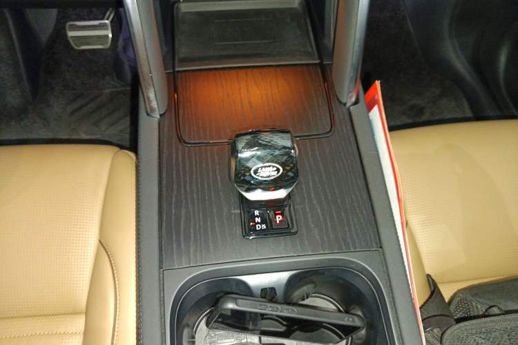 Used Land Rover Discovery Sport 2024 Luxury Custom Edition