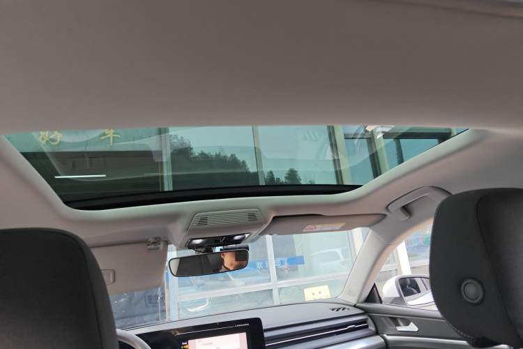 Used Volkswagen Lamando 2024 Lingdu L 200TSI DSG Trendy & Spicy Edition