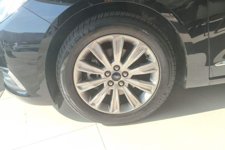 Used Ford Taurus 2019 EcoBoost 245 Comfort Edition
