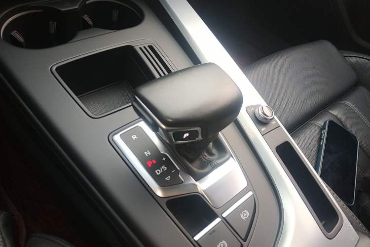 Used Audi A4L 2022 40 TFSI Fashion Dynamic Model