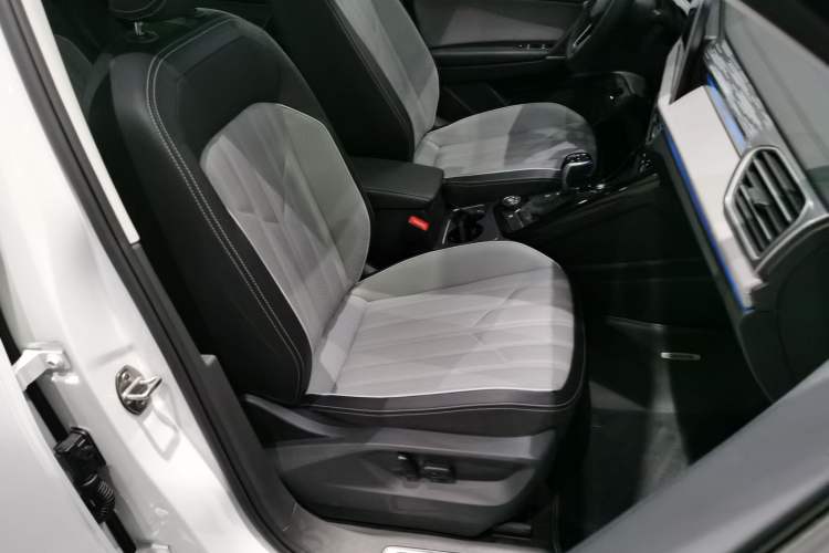 Used Volkswagen Tayron 2023 Revised Version 380TSI All-Wheel Drive R-Line High-Energy Edition