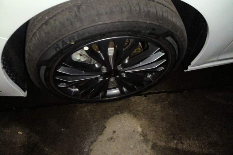 Used Dongfeng Aeolus Yixuan MAX 2023 1.5T Super-Powered Dad Edition
