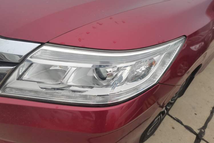 Used Honda Crider 2013 1.8L automatic luxury edition
