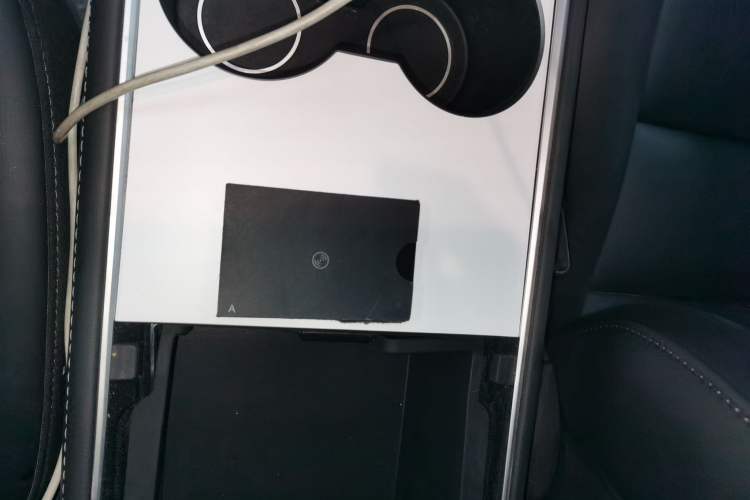 Used Tesla Model 3 2022 Rear-Wheel-Drive Version
