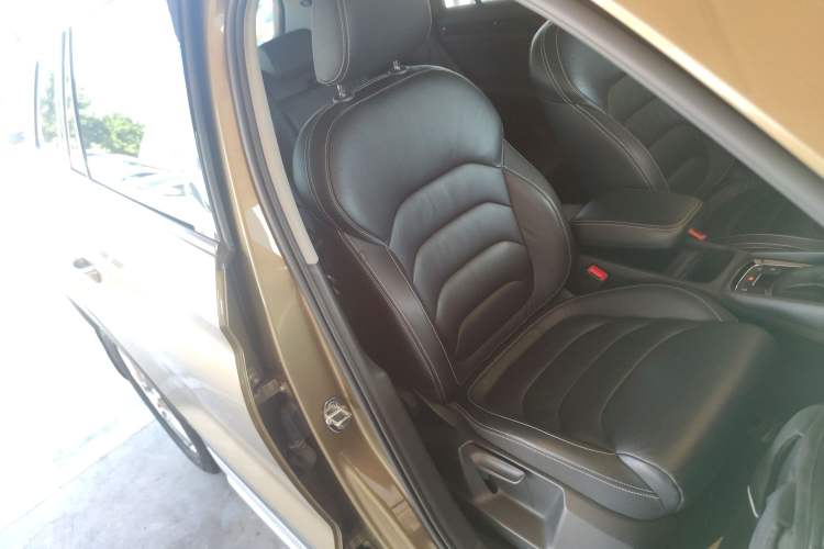 Used Skoda Kodiaq 2017 TSI330 7-Seater Two-Wheel-Drive Luxury Edition
