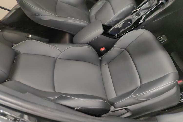 Used Toyota FRONTLANDER 2022 2.0L CVT Luxury PLUS Edition