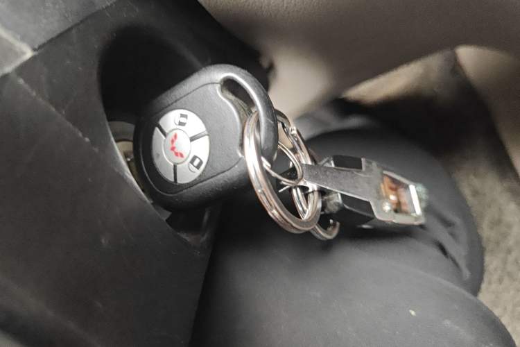 Used Wuling Hongguang 2013 1.5L Comfort Model
