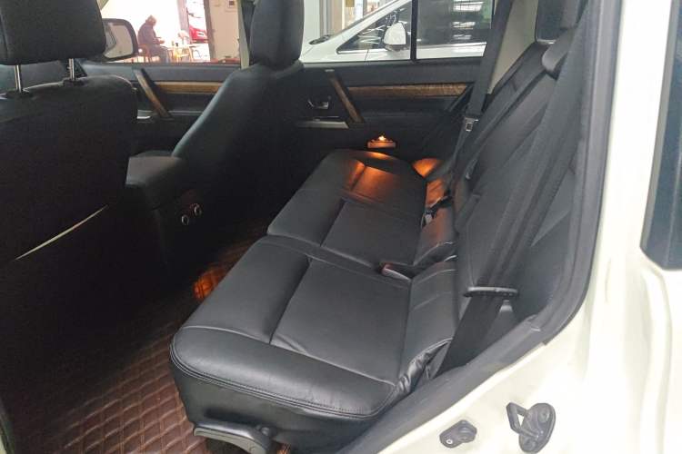 Used Mitsubishi Pajero (Import) 2019 3.0L Automatic Prestige Edition