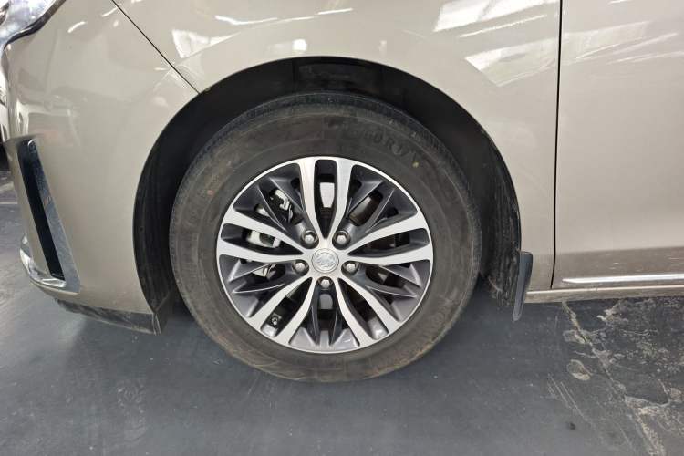 Used Buick GL8 2023 ES Lu Zun Comfort Model
