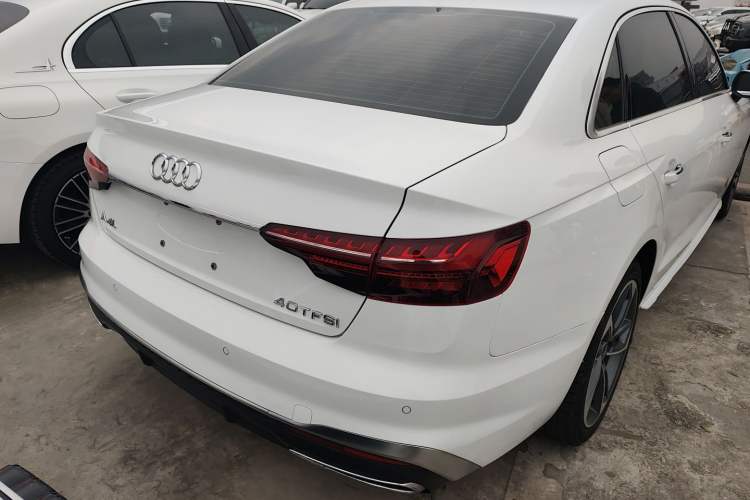 Used Audi A4L 2022 40 TFSI Fashion Dynamic Model
