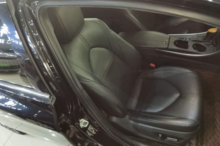 Used Toyota Avalon 2022 Dual-Engine 2.5L Luxury Edition
