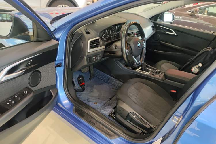 Used BMW 1 Series 2017 118i Fashion Model
