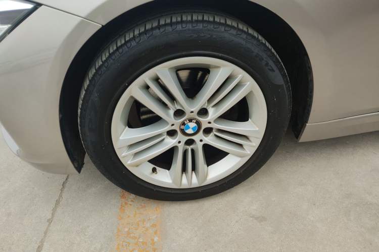 Used BMW 3 Series 2016 320Li Fashion Model
