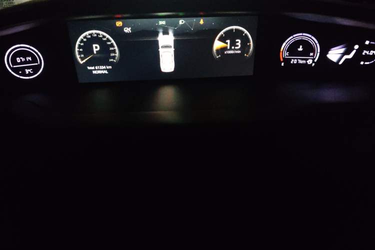 Used Changan UNI-V 2022 1.5T Prestige Version