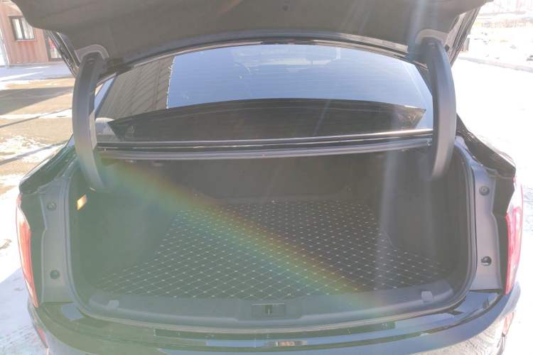 Used Hongqi E-QM5 2024 610 km PLUS
