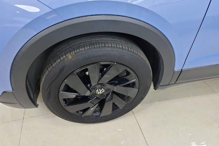 Used Volkswagen Tharu 2025 NewRui 300TSI Prestige Edition
