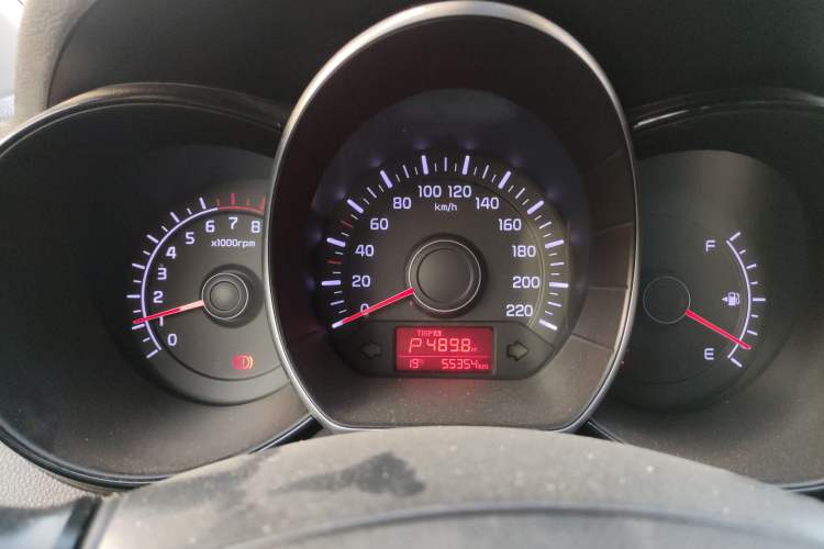 Used Kia K2 2015 Hatchback 1.4L AT GLS Cool Edition
