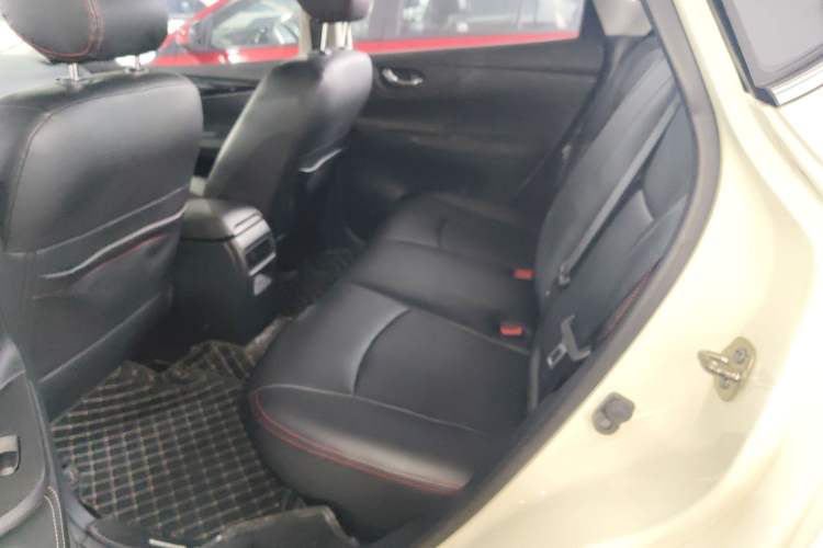 Used Nissan Tiida 2021 1.6L CVT Cool Edition
