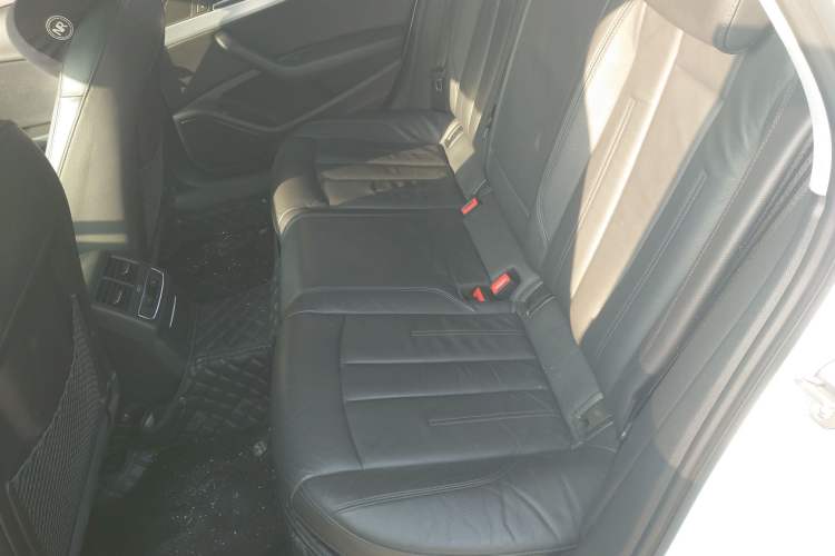 Used Audi A4L 2019 40 TFSI Sporty Version China VI
