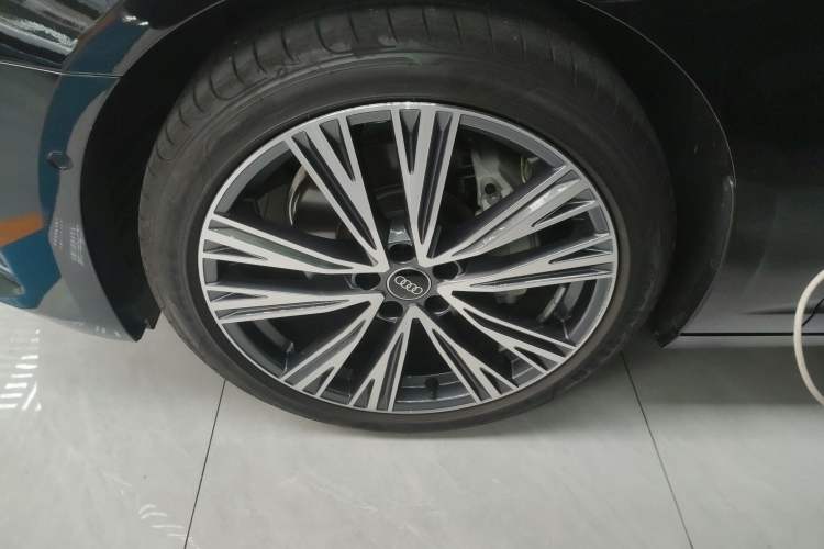 Used Audi A6L 2024 45 TFSI Prestige Elegant Edition
