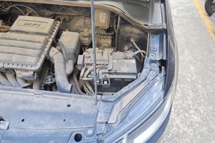 Used Volkswagen Santana 2016 1.6L Manual Fashion Edition
