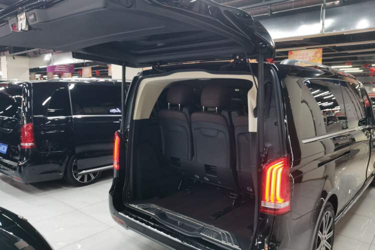 Used Mercedes-Benz V-Class 2022 V 260 L Long-wheelbase Luxury Edition
