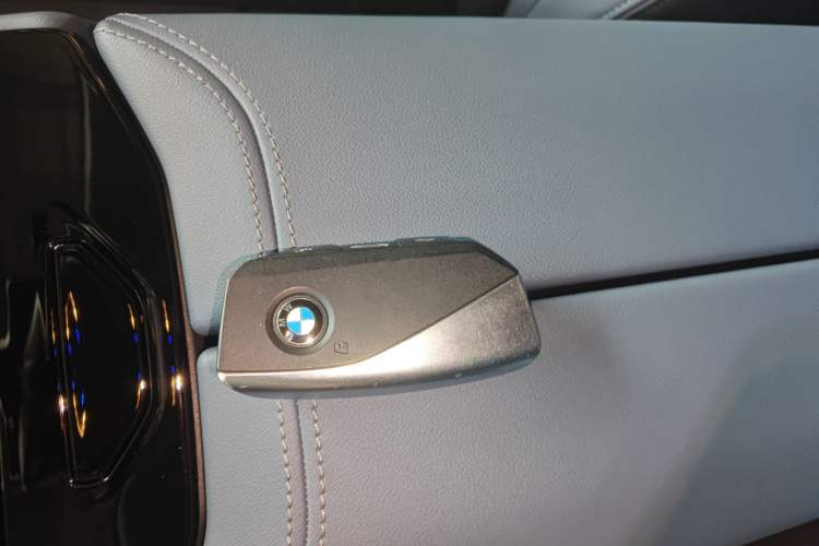 Used BMW 5 Series 2024 530Li Luxury Edition M Sport Package
