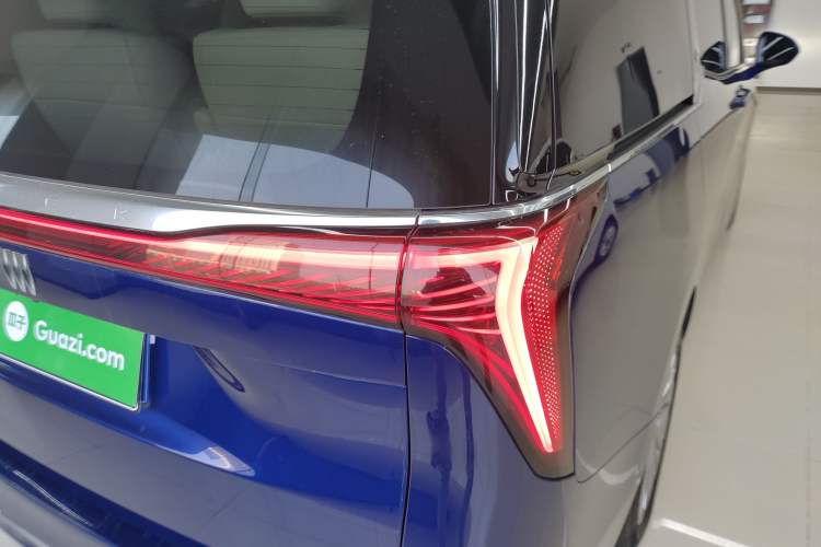 Used Buick Century 2023 2.0T Six-Seater Yinshi Edition
