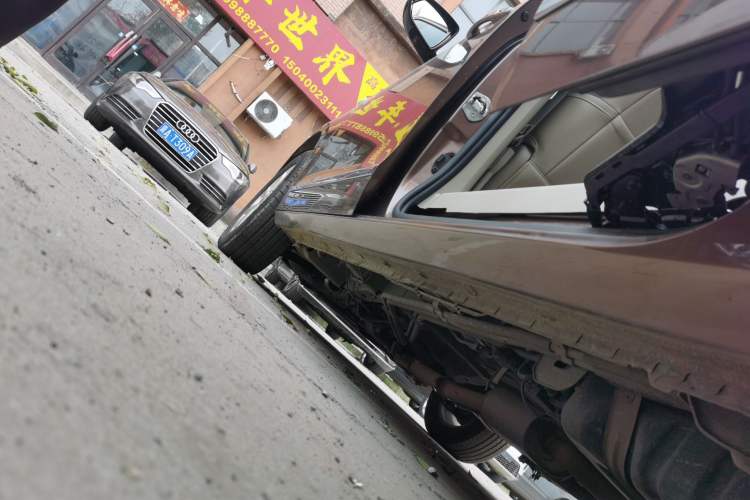 Used Buick GL8 2018 28T Luxury Model China VI Standard