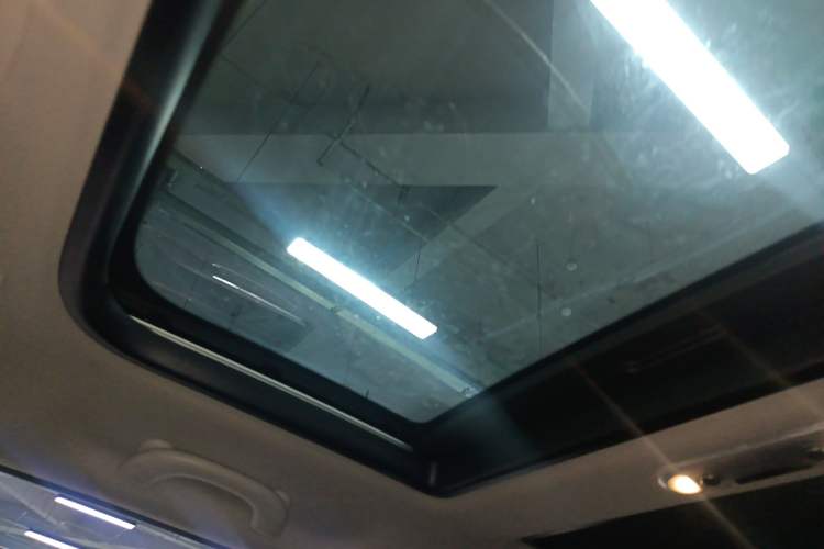 Used  MINI 2019 1.5T COOPER Classic Edition Five-Door Version
