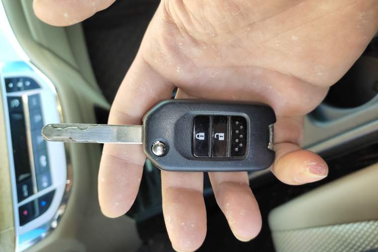 Used Honda Jade 2013 1.8L automatic Comfort version 5 seats