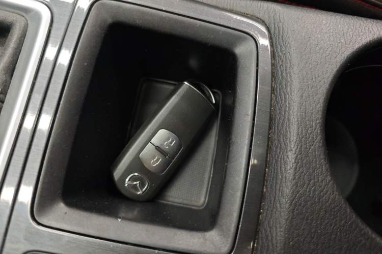 Used Mazda CX-5 2015 2.0L Automatic Two-Wheel Drive Urban Version
