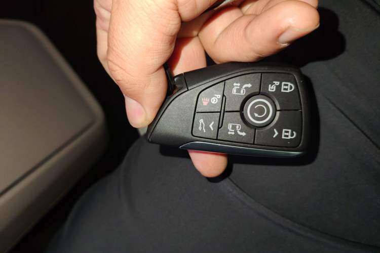 Used Buick GL8 New Energy 2024 Lu Zun Luxury Edition 6-Seater
