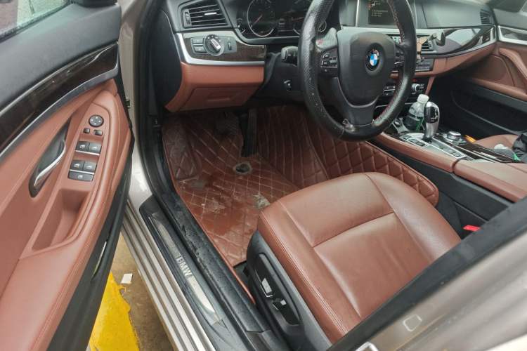 Used BMW 5 Series 2017 525Li Leading Model