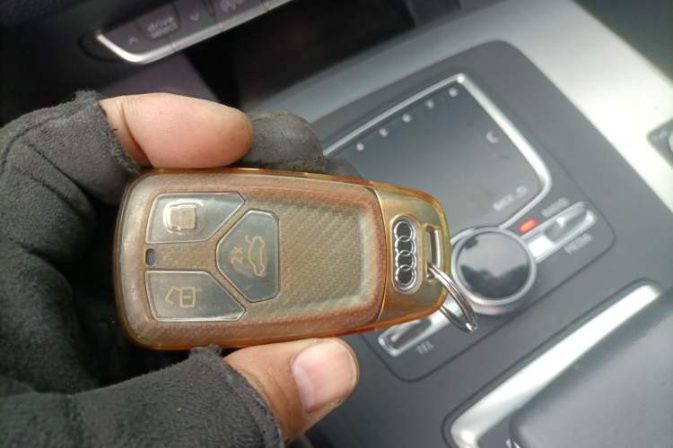 Used Audi Q5L 2020 Updated 40 TFSI Prestige Fashion Edition
