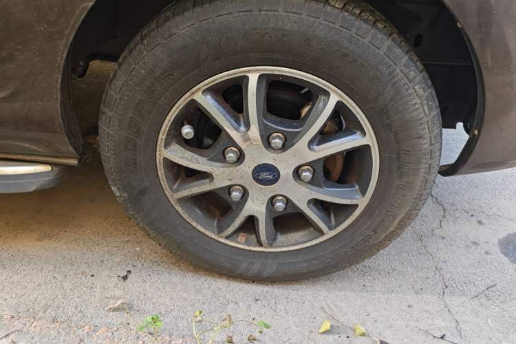 Used Ford Tourneo Custom 2017 2.0T Automatic Elite Version
