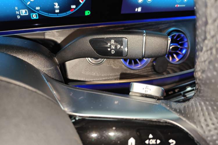 Used Mercedes-Benz CLS 2022 CLS 300 Luxury Model
