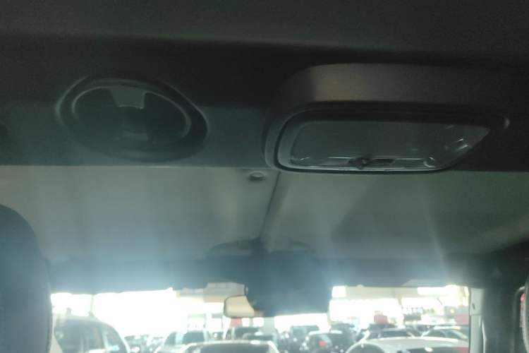 Used  BJ40 2020 2.0T Automatic Four-Wheel Drive Urban Hunter Edition Chivalrous Type
