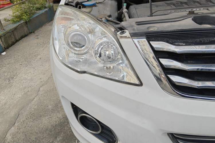 Used Haval H6 2015 Upgraded Model 1.5T Manual Two-Wheel Drive Elite Version
