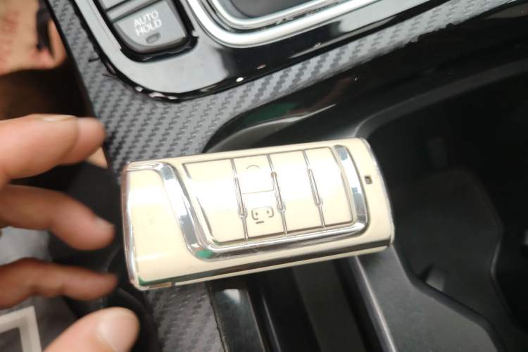 Used GAC Trumpchi M6 2023 PRO 270T DCT Luxury Edition
