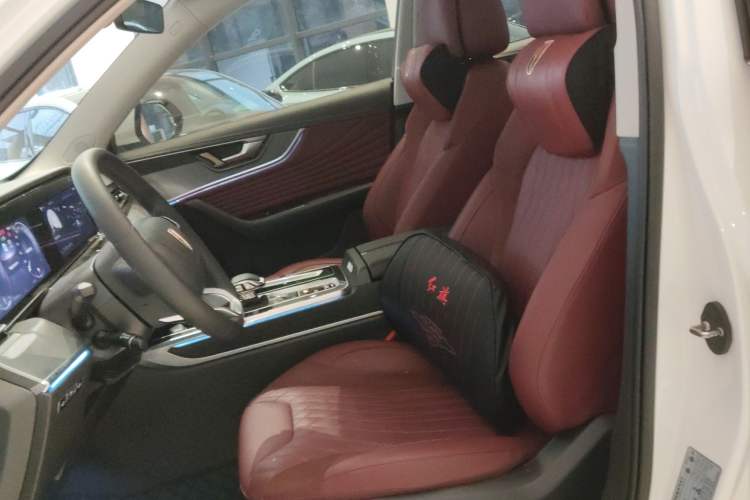 Used Hongqi HS5 2023 2.0T Qixiang Pro Edition
