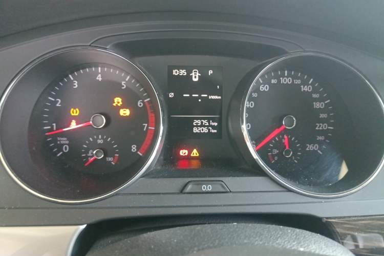 Used Volkswagen Lamando 2015 230TSI DSG Fashion Edition
