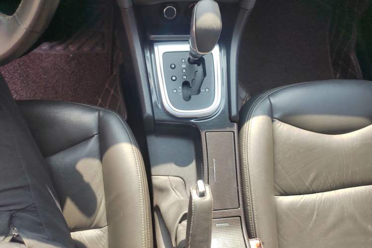 Used Citroen C4L 2013 1.8L Automatic Jingzhi Edition
