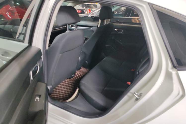 Used Honda Civic 2023 240TURBO CVT Dynamic · Center Stage Special Edition