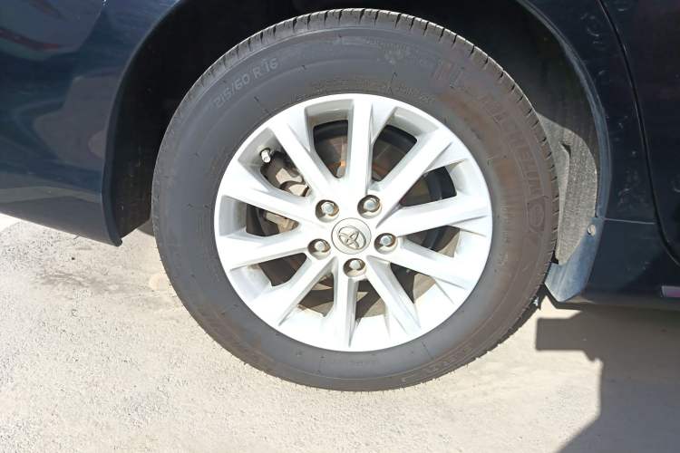 Used Toyota Camry 2012 2.5G Luxury Edition
